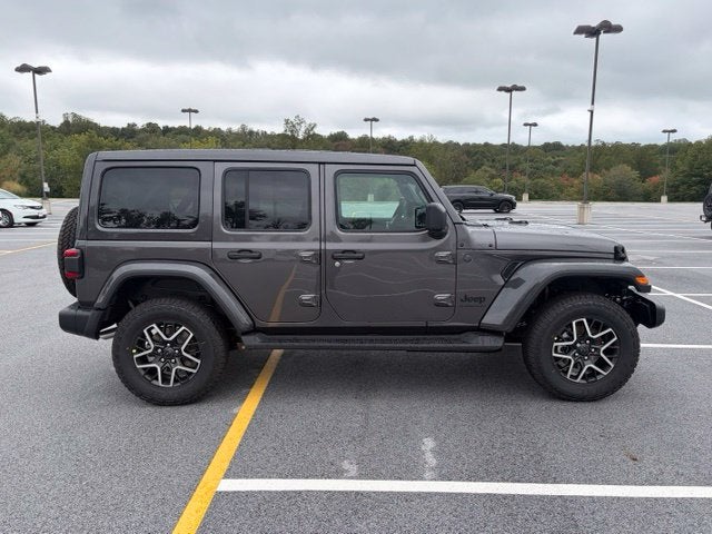 2027 Jeep Wrangler WRANGLER 4-DOOR SAHARA