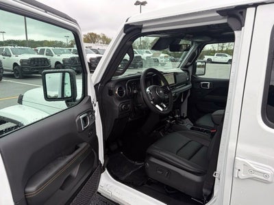 2027 Jeep Wrangler WRANGLER 4-DOOR SAHARA