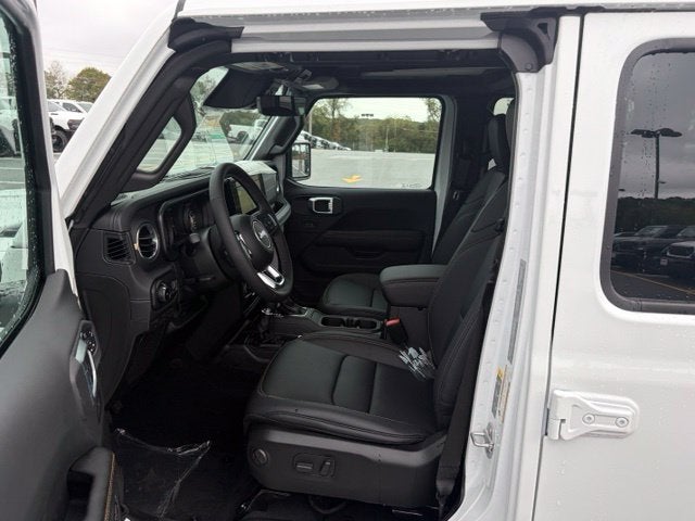 2027 Jeep Wrangler WRANGLER 4-DOOR SAHARA