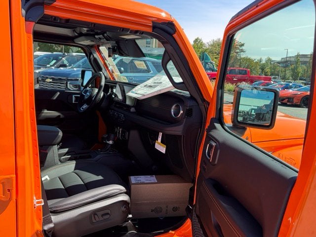 2027 Jeep Wrangler WRANGLER 4-DOOR SAHARA