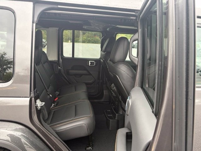 2027 Jeep Wrangler WRANGLER 4-DOOR SAHARA
