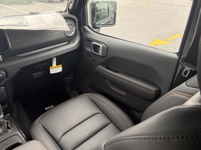 2027 Jeep Wrangler WRANGLER 4-DOOR SAHARA