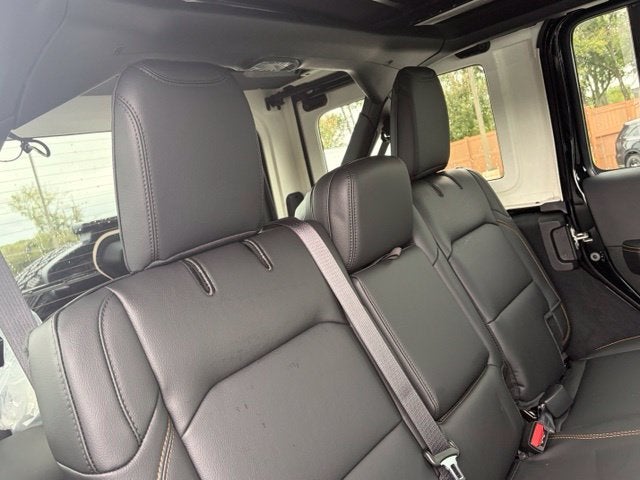 2027 Jeep Wrangler WRANGLER 4-DOOR SAHARA