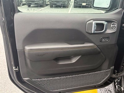 2027 Jeep Wrangler WRANGLER 4-DOOR SAHARA