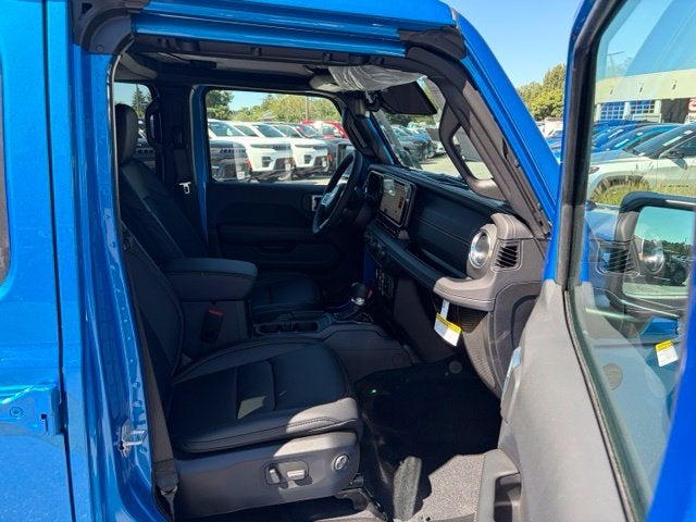 2027 Jeep Wrangler WRANGLER 4-DOOR SAHARA