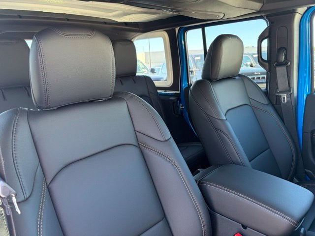 2027 Jeep Wrangler WRANGLER 4-DOOR SAHARA