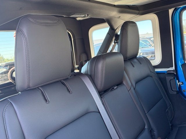 2027 Jeep Wrangler WRANGLER 4-DOOR SAHARA