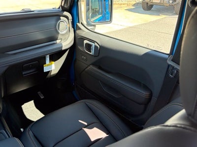 2027 Jeep Wrangler WRANGLER 4-DOOR SAHARA