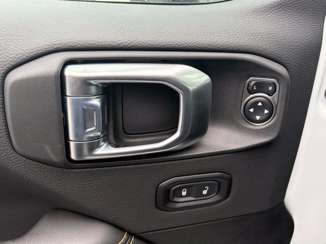 2027 Jeep Wrangler WRANGLER 4-DOOR SAHARA