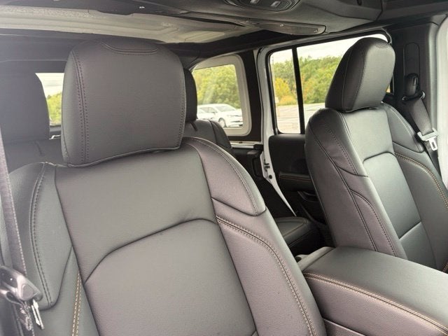 2027 Jeep Wrangler WRANGLER 4-DOOR SAHARA