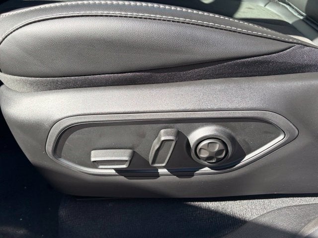 2027 Jeep Grand Cherokee GRAND CHEROKEE LAREDO ALTITUDE 4X4