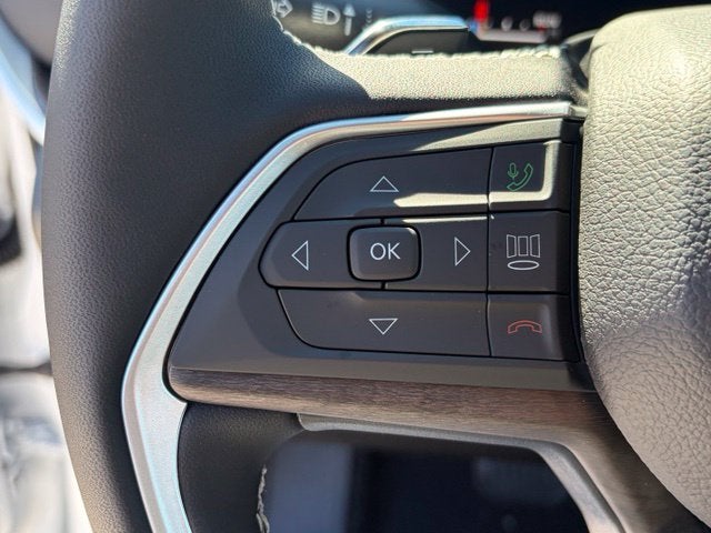 2027 Jeep Grand Cherokee GRAND CHEROKEE LAREDO ALTITUDE 4X4