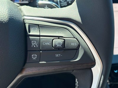 2027 Jeep Grand Cherokee GRAND CHEROKEE LAREDO ALTITUDE 4X4