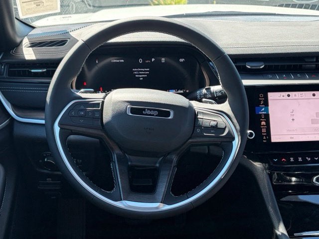 2027 Jeep Grand Cherokee GRAND CHEROKEE LAREDO ALTITUDE 4X4
