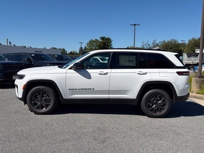 2027 Jeep Grand Cherokee GRAND CHEROKEE LAREDO ALTITUDE 4X4