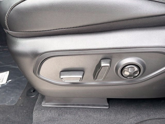 2027 Jeep Grand Cherokee GRAND CHEROKEE LAREDO ALTITUDE 4X4
