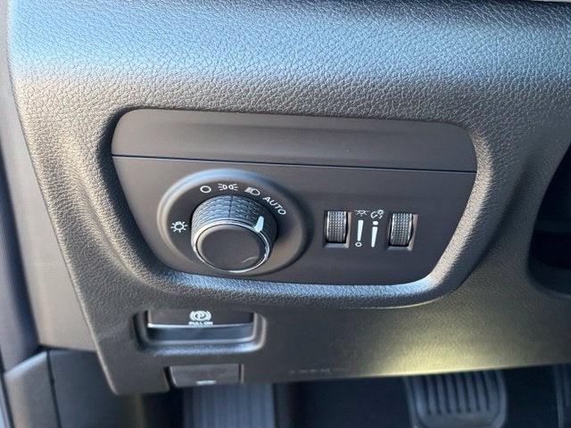 2027 Jeep Grand Cherokee GRAND CHEROKEE LAREDO ALTITUDE 4X4