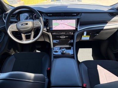 2027 Jeep Grand Cherokee GRAND CHEROKEE LAREDO ALTITUDE 4X4