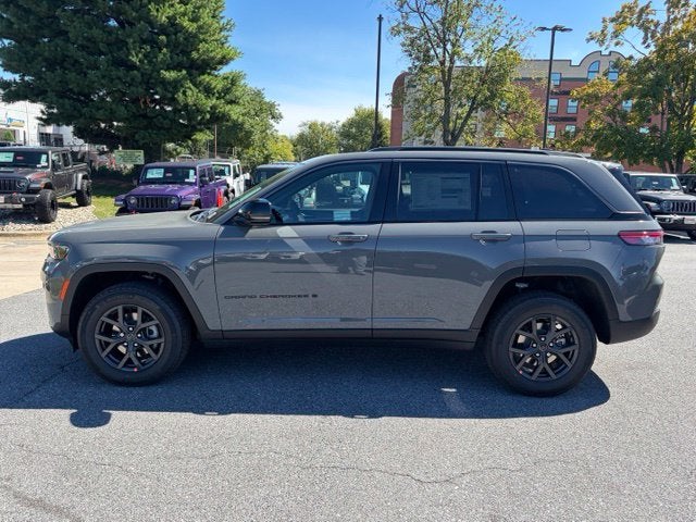 2027 Jeep Grand Cherokee GRAND CHEROKEE LAREDO ALTITUDE 4X4