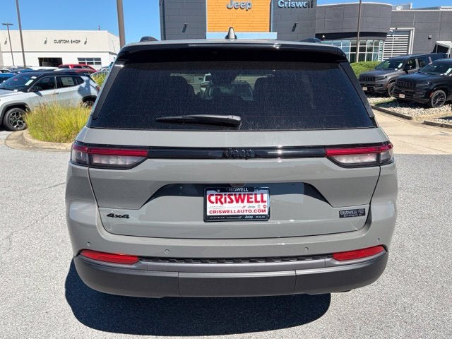 2027 Jeep Grand Cherokee GRAND CHEROKEE LAREDO ALTITUDE 4X4