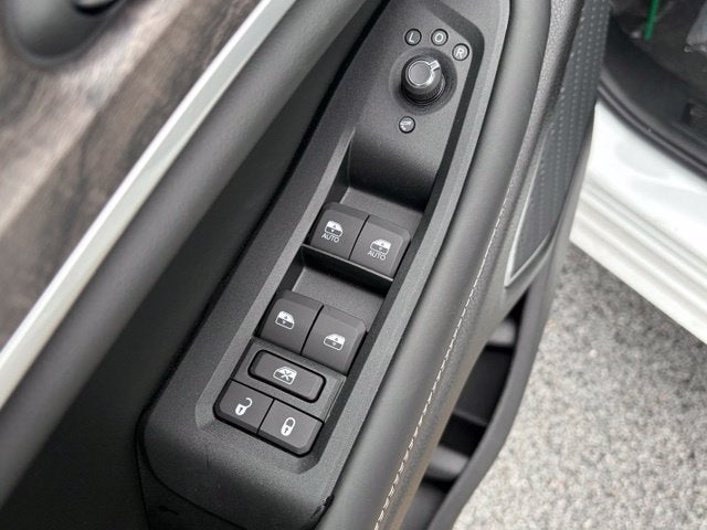 2027 Jeep Grand Cherokee GRAND CHEROKEE LIMITED RESERVE 4X4