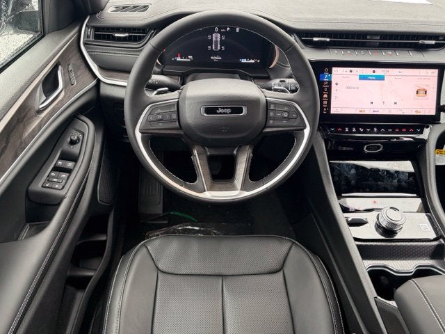 2027 Jeep Grand Cherokee GRAND CHEROKEE LIMITED RESERVE 4X4