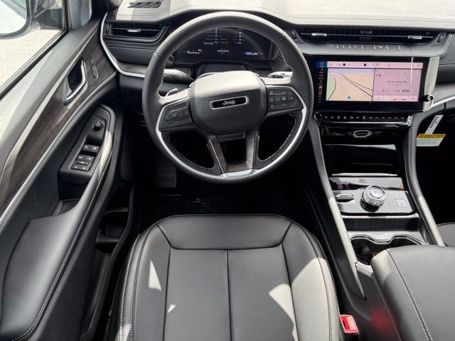 2027 Jeep Grand Cherokee GRAND CHEROKEE LIMITED 4X4