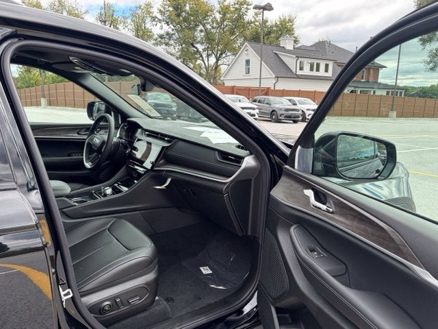 2027 Jeep Grand Cherokee GRAND CHEROKEE LIMITED 4X4