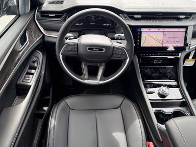 2027 Jeep Grand Cherokee GRAND CHEROKEE LIMITED 4X4