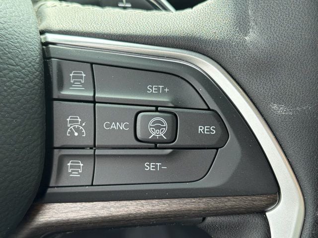 2026 Jeep Grand Cherokee GRAND CHEROKEE LIMITED RESERVE 4X4