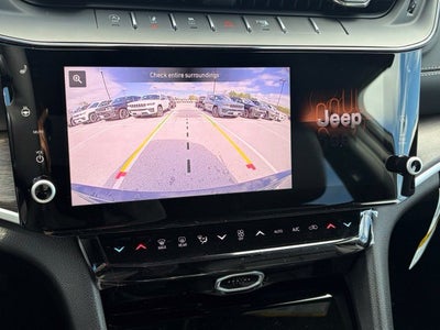 2027 Jeep Grand Cherokee GRAND CHEROKEE LIMITED 4X4