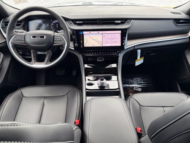 2027 Jeep Grand Cherokee GRAND CHEROKEE LIMITED 4X4