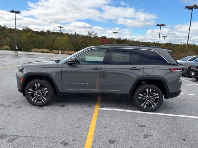 2027 Jeep Grand Cherokee GRAND CHEROKEE LIMITED 4X4