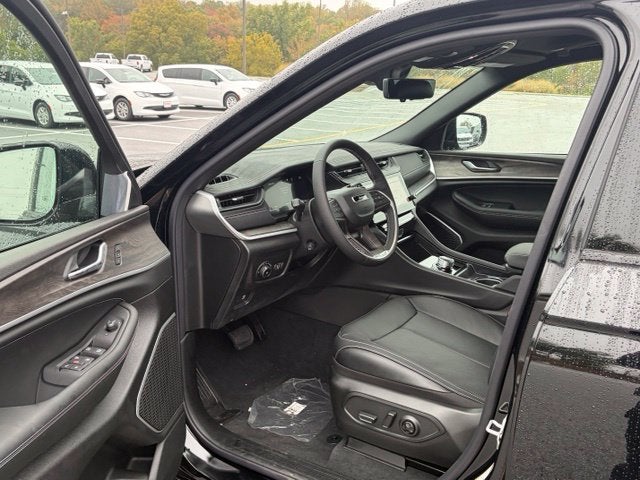 2027 Jeep Grand Cherokee GRAND CHEROKEE LIMITED RESERVE 4X4