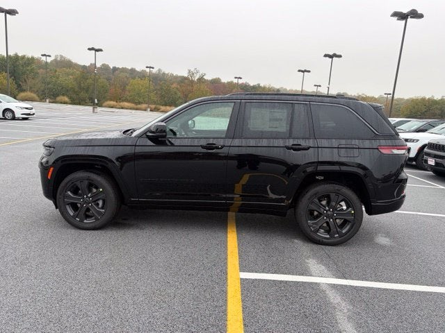 2027 Jeep Grand Cherokee GRAND CHEROKEE LIMITED RESERVE 4X4