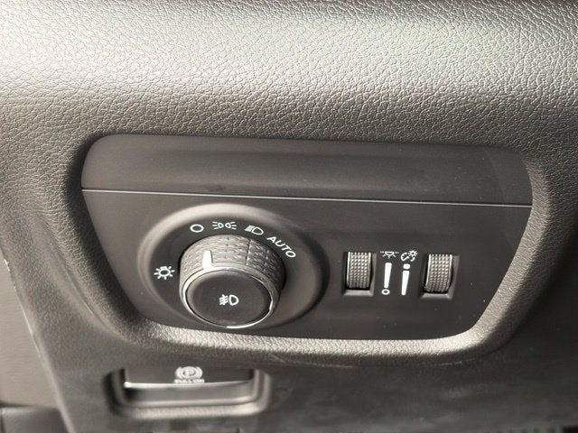 2027 Jeep Grand Cherokee GRAND CHEROKEE LIMITED RESERVE 4X4
