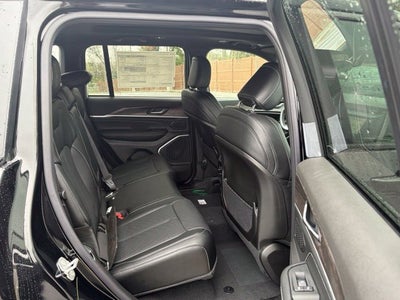 2027 Jeep Grand Cherokee GRAND CHEROKEE LIMITED RESERVE 4X4
