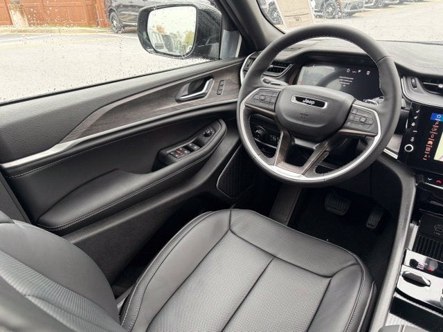 2027 Jeep Grand Cherokee GRAND CHEROKEE LIMITED RESERVE 4X4