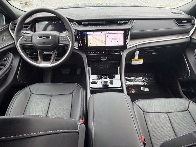 2027 Jeep Grand Cherokee GRAND CHEROKEE LIMITED RESERVE 4X4
