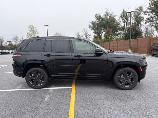 2027 Jeep Grand Cherokee GRAND CHEROKEE LIMITED RESERVE 4X4