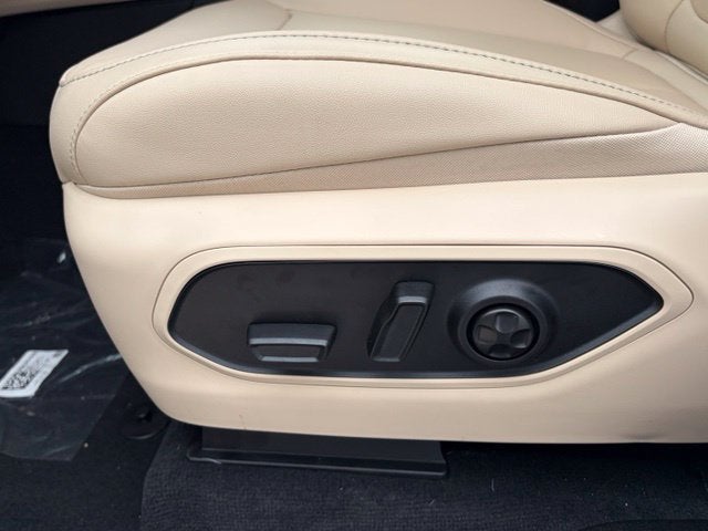 2027 Jeep Grand Cherokee GRAND CHEROKEE LIMITED 4X4