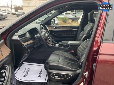 2022 Jeep Grand Cherokee Summit 4x4