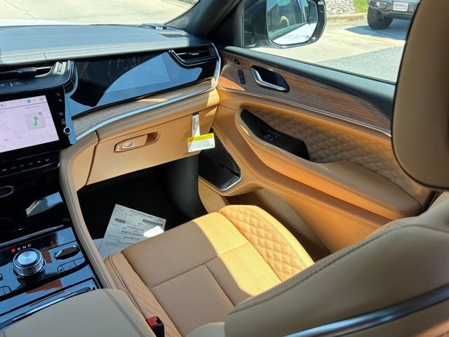 2026 Jeep Grand Cherokee GRAND CHEROKEE SUMMIT 4X4
