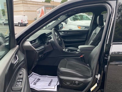 2025 Jeep Grand Cherokee L Altitude 4x4