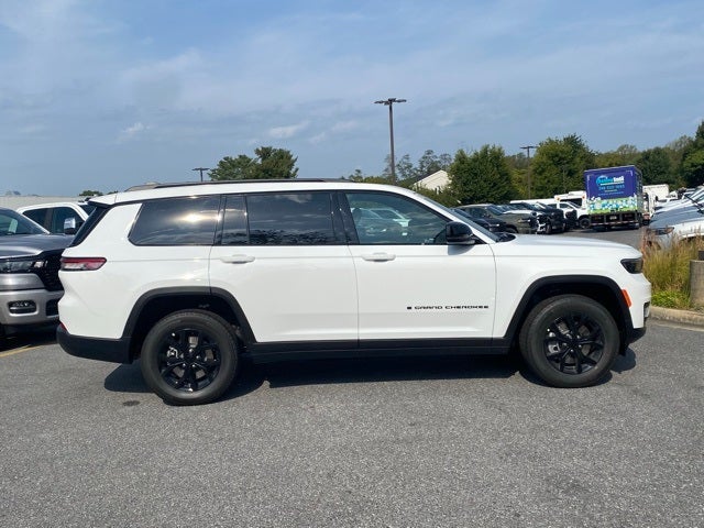2025 Jeep Grand Cherokee GRAND CHEROKEE L ALTITUDE X 4X4