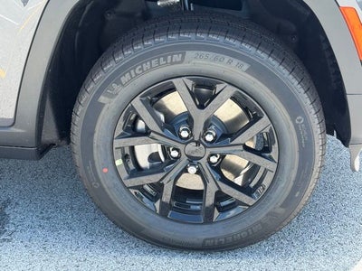 2026 Jeep Grand Cherokee GRAND CHEROKEE L LAREDO ALTITUDE 4X4