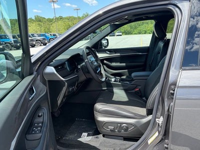 2026 Jeep Grand Cherokee GRAND CHEROKEE L LAREDO ALTITUDE 4X4