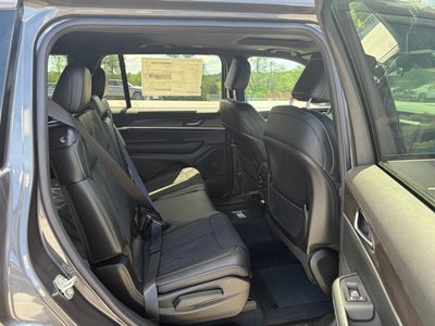 2026 Jeep Grand Cherokee GRAND CHEROKEE L LAREDO ALTITUDE 4X4