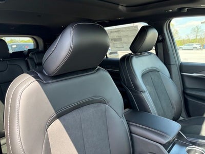 2026 Jeep Grand Cherokee GRAND CHEROKEE L LAREDO ALTITUDE 4X4