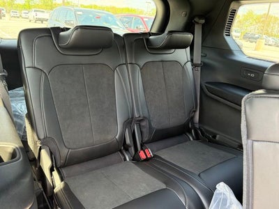 2026 Jeep Grand Cherokee GRAND CHEROKEE L LAREDO ALTITUDE 4X4